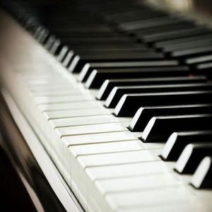 少妇自慰内裤免费观看
