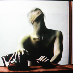 少妇自慰内裤免费观看
